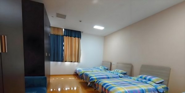 爱情友情出车祸